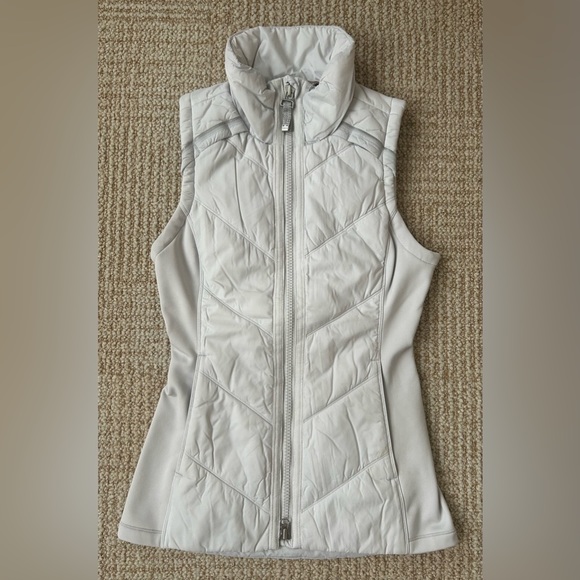 Athleta Rock Ridge Primaloft Vest in Moonlight Grey Blue Silver - Size XXS - Picture 1 of 13